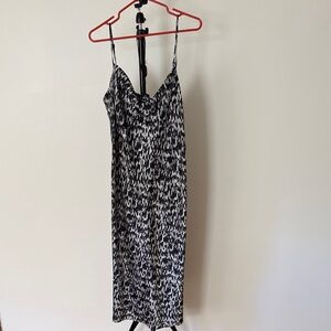 Express Monochrome Patterned Midi Dress